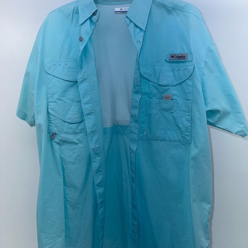 Columbia Men's Aqua Button Down Shirt